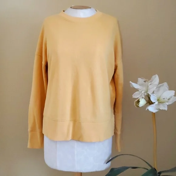 Time and Tru Crewneck Butter Yellow Sweatshirt - Picture 1 of 7